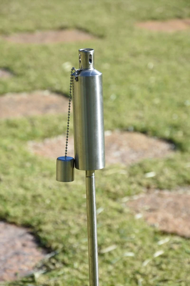 Pack-antorchas-inox-Ilumina,-decora-ahuyenta-mosquitos