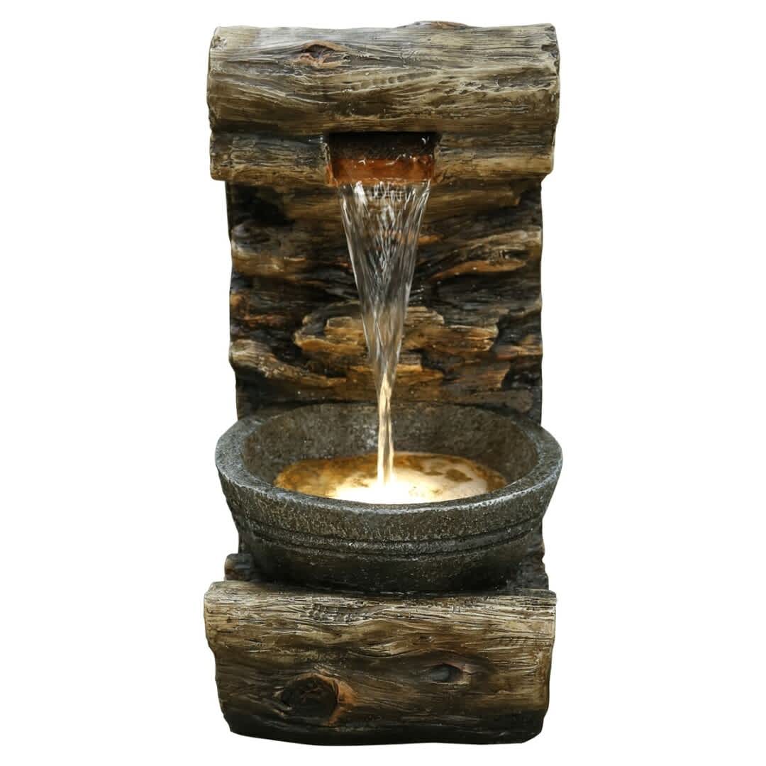 Fuente-jardín-Gredos-toque-serenidad