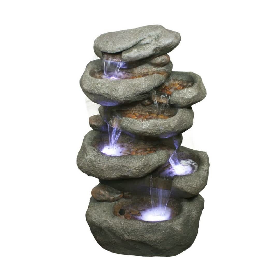 Fuente-jardín-Cares-Elegancia-serenidad-hogar
