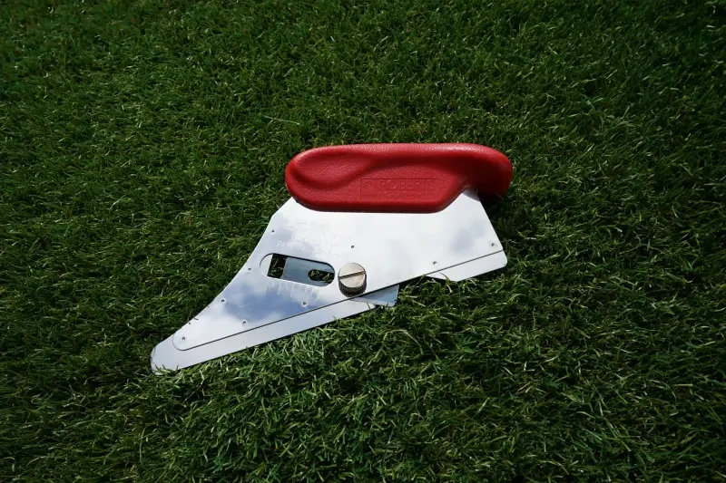 Cúter-precisión-para-césped-artificial-Speed-Cutter-Premium