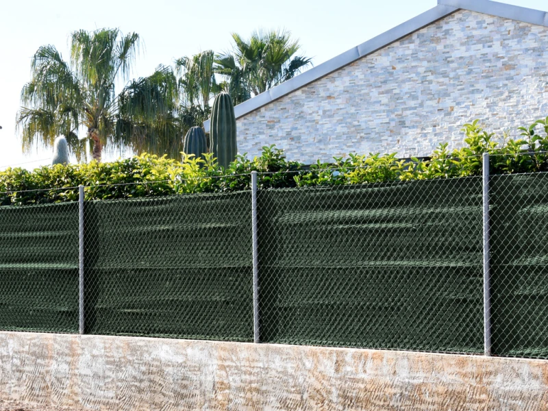 Malla-ocultación-g/m²-verde-para-privacidad-jardines