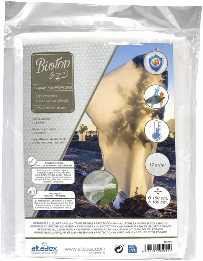 sacos-proteccion-plantas-crecimiento